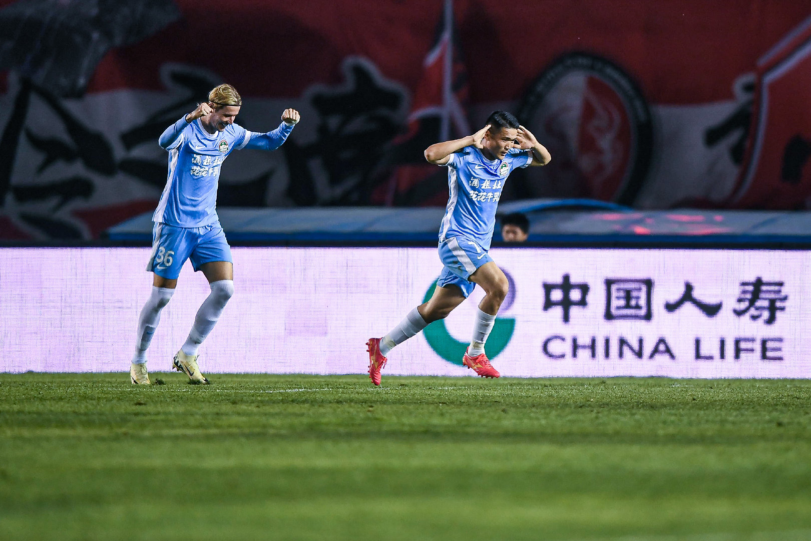 河南1-0亚泰止颓 拉莫斯上任首胜 钟义浩角球垫射