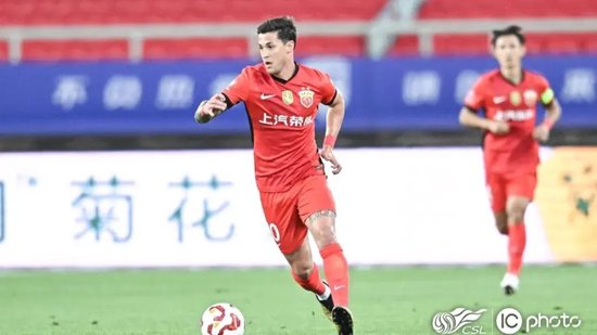 维塔尔世界波开胡，海港客场2-0三镇止颓