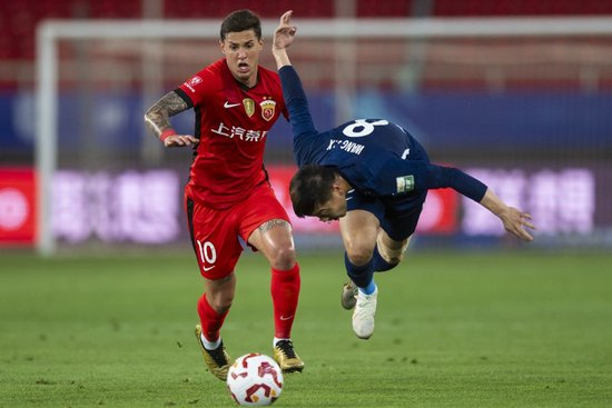 维塔尔世界波开胡，海港客场2-0三镇止颓