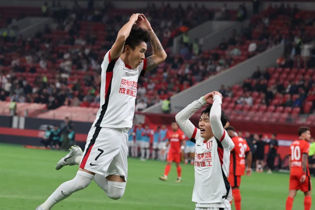 蓉城3-1客破海港不败金身 近5战4胜升次席