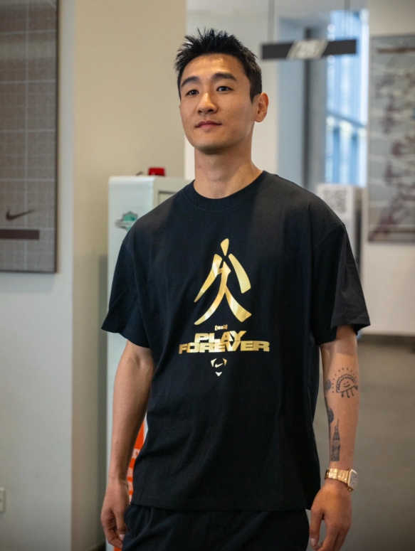 韦世豪社媒力挺C罗：偶像配得上专属汉字，本届世界杯正名